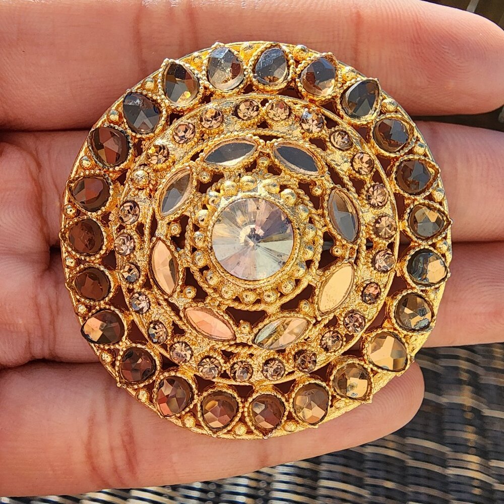 Gorgeous gold tone big  adjustable ring perfect for all occasions